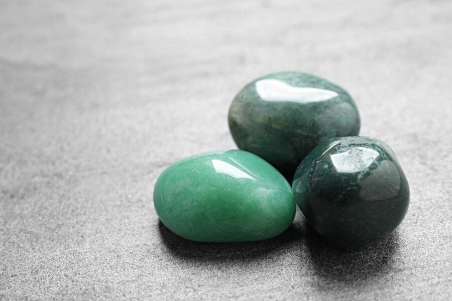 7 Ways Aventurine Can Instantly Boost Your Mood