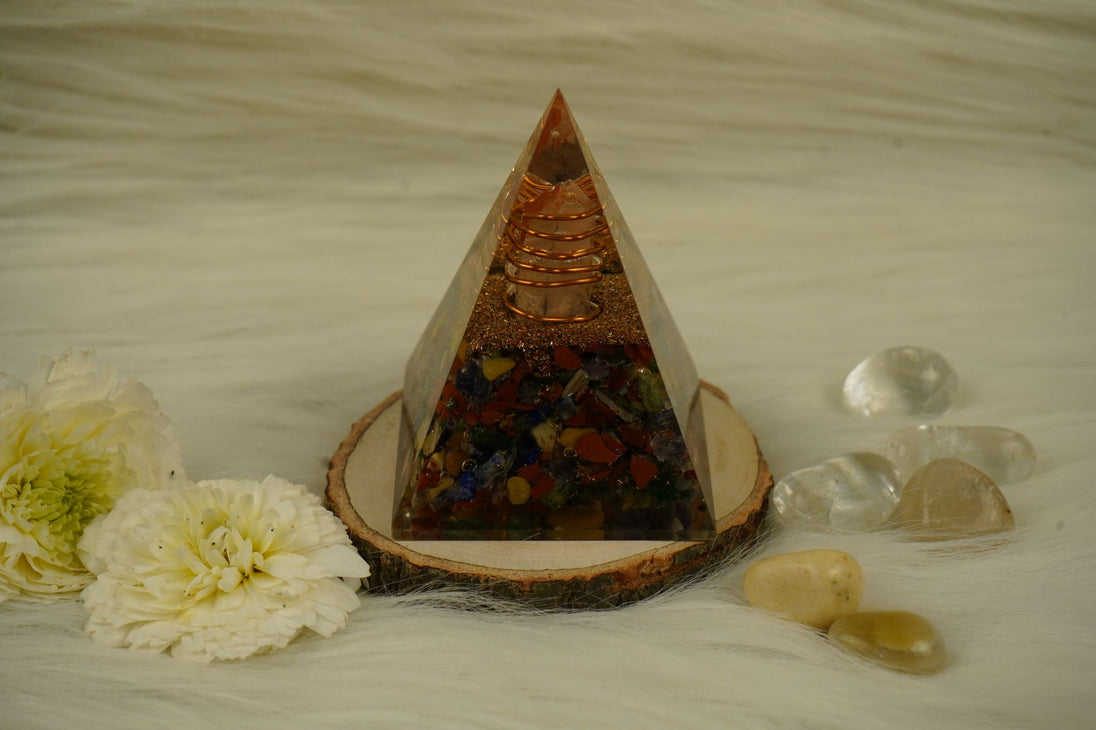 7 Chakra Orgone Pyramid