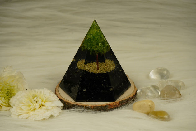 Peridot Tree Orgonite Pyramid