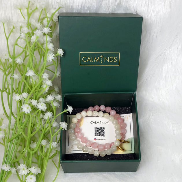 Moonstone & Rose Quartz Bracelet with green calminds box
