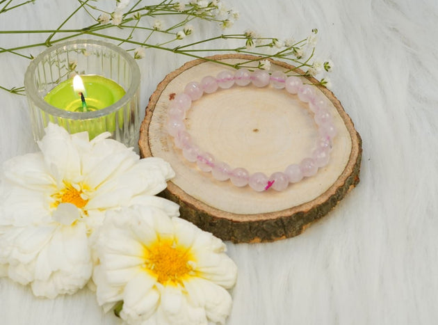 Rose Quartz Crystal Bracelet of pink color