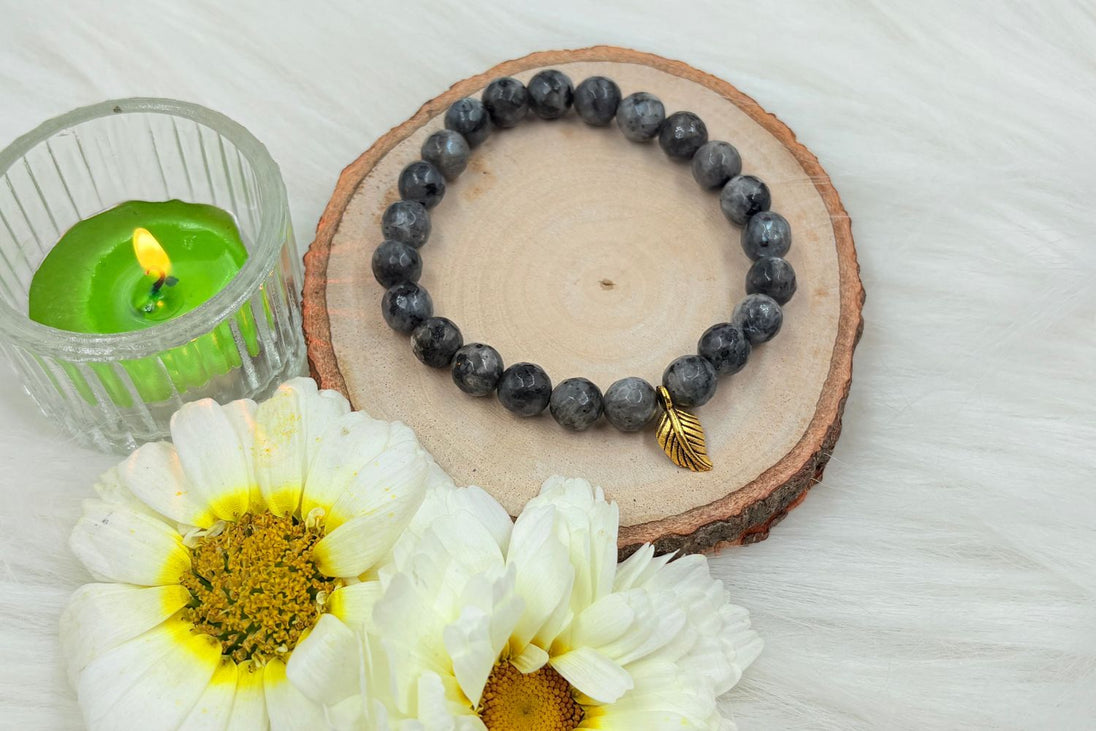 Greyish Snowflake Obsidian Bracelet By Calminds