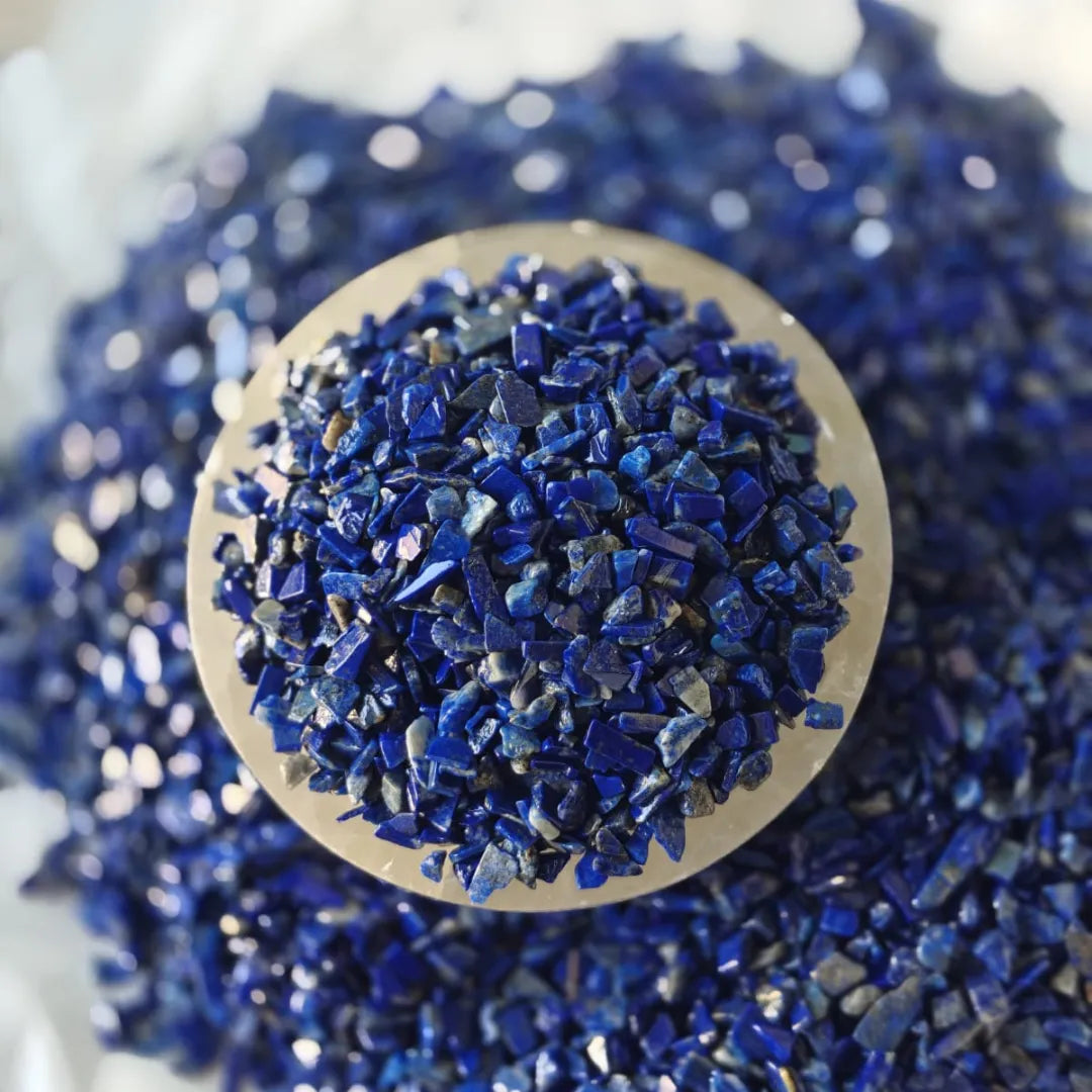 Lapis lazuli crystal chips in a pack